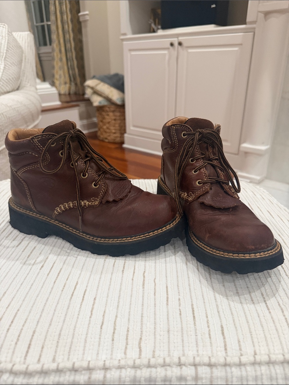 Vintage Ariat Brown Leather Lace Up Kiltie Ankle Boots Western Roper 8